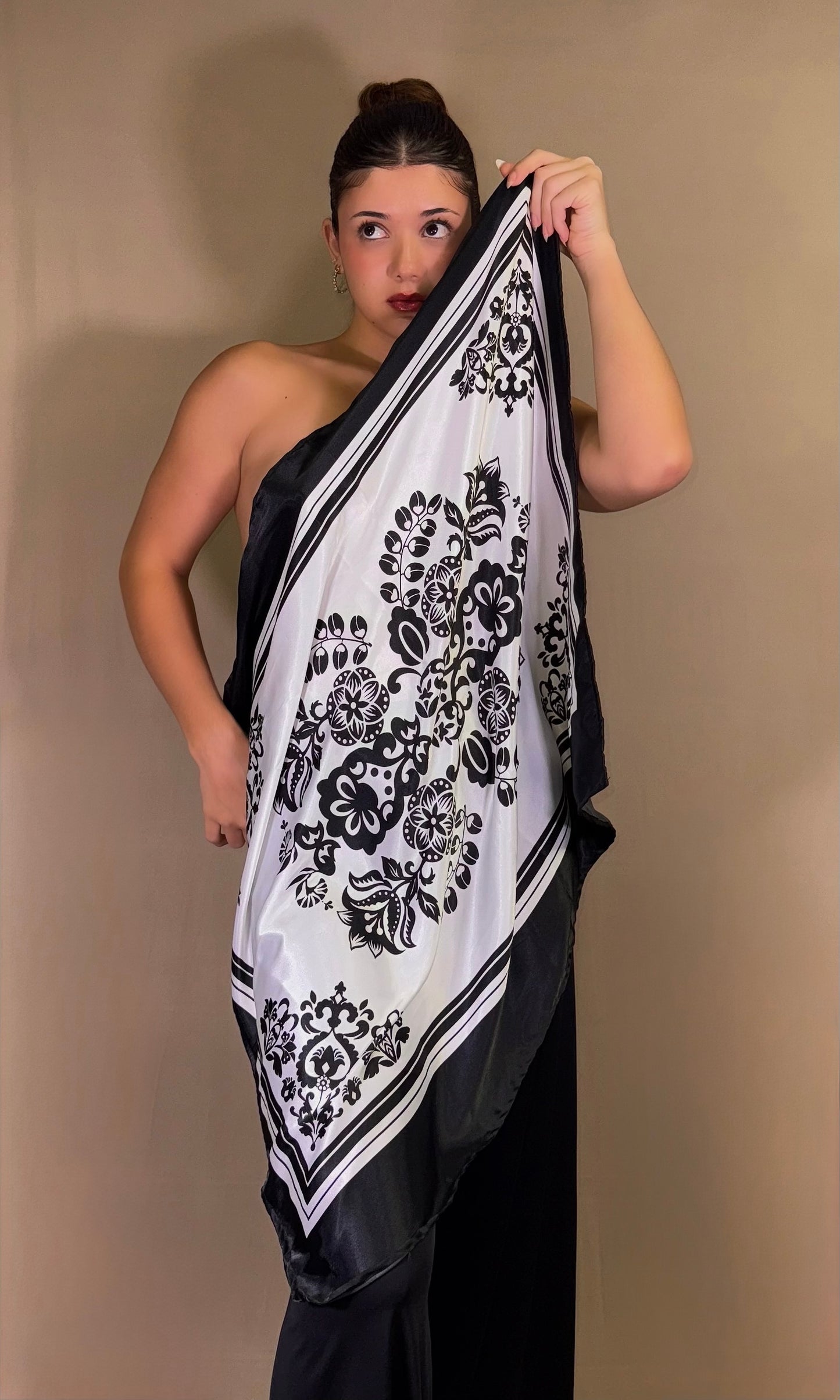 SKY scarf / cover up