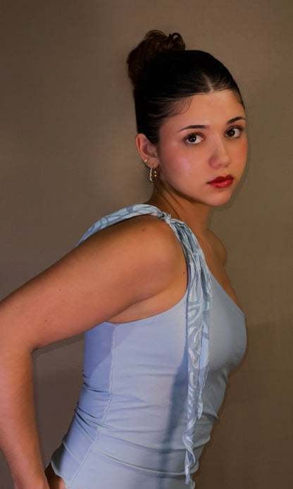 MOON one shoulder top