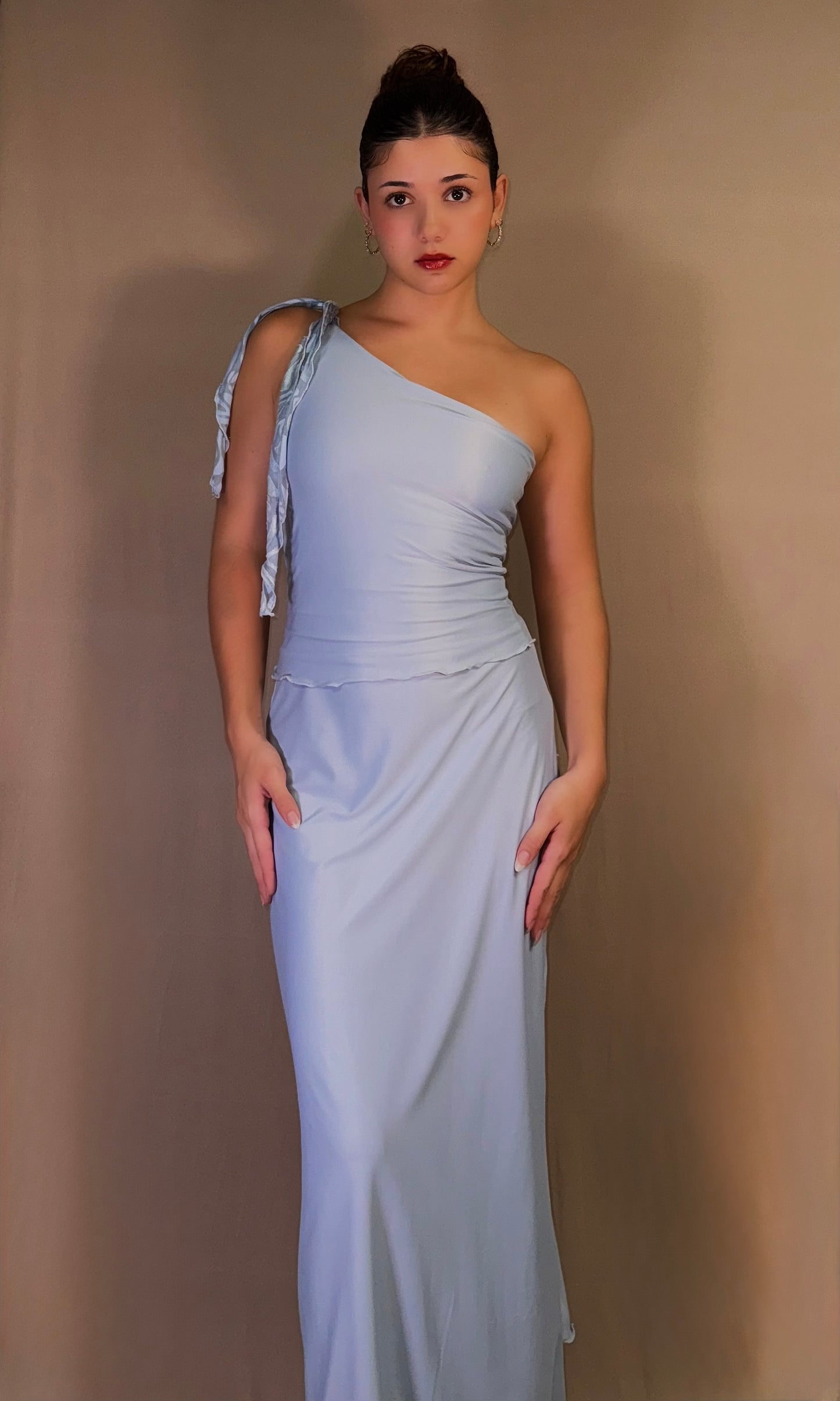 MOON one shoulder top