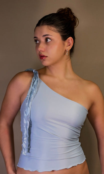 MOON one shoulder top